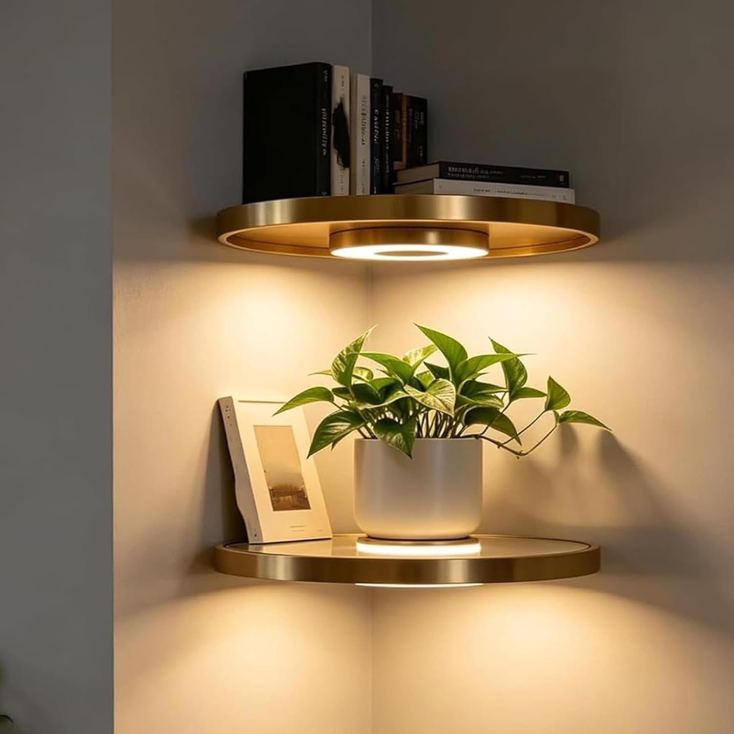 01-cordless-led-shelf-warm-glow-corner